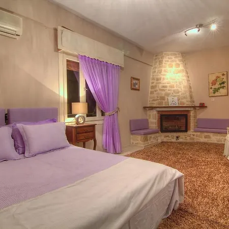 Alexandros Villa