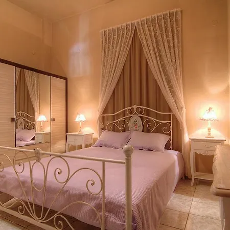 Villa Alexandros *